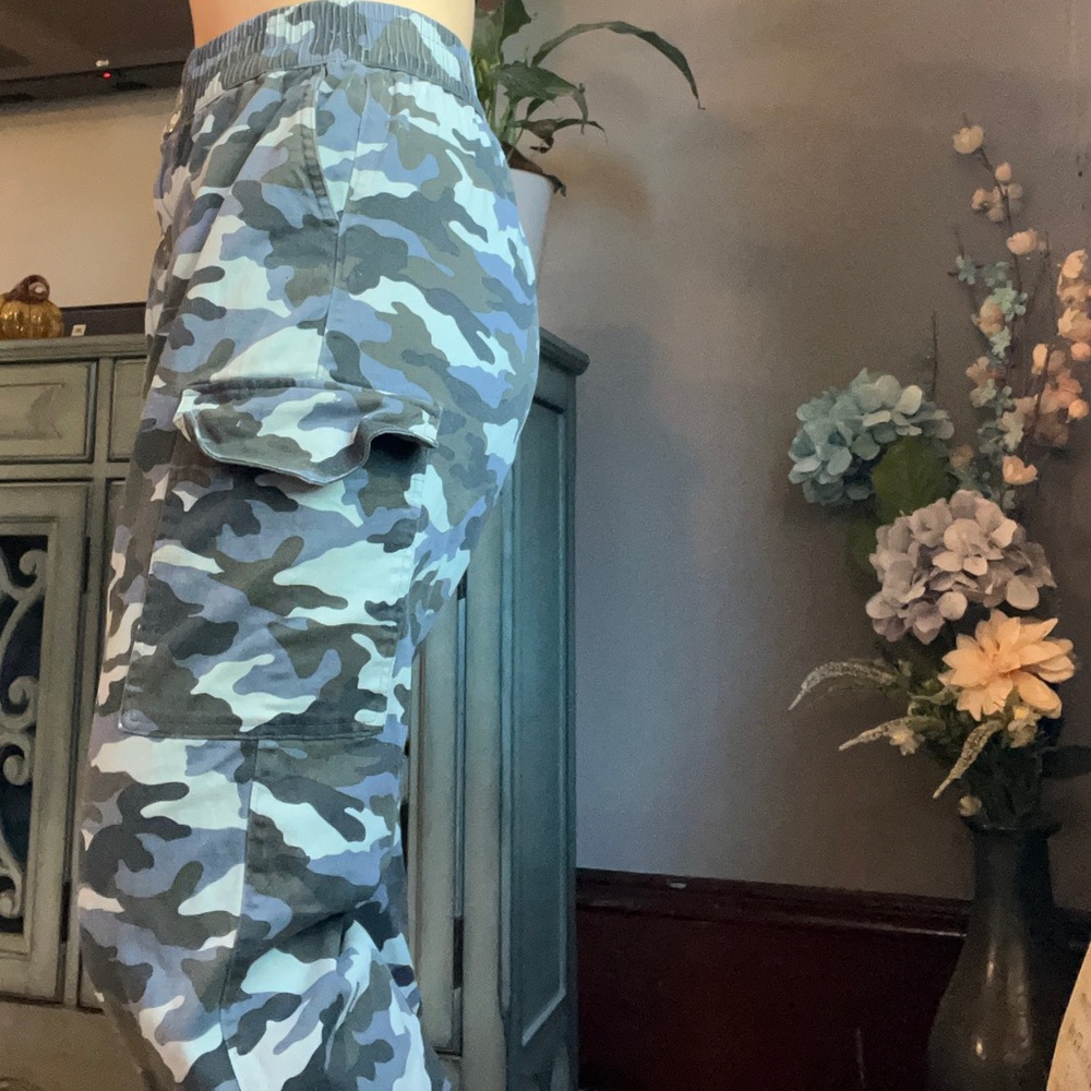 Camo cargo pants